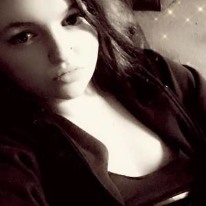 Meet your Posher, Stefanie